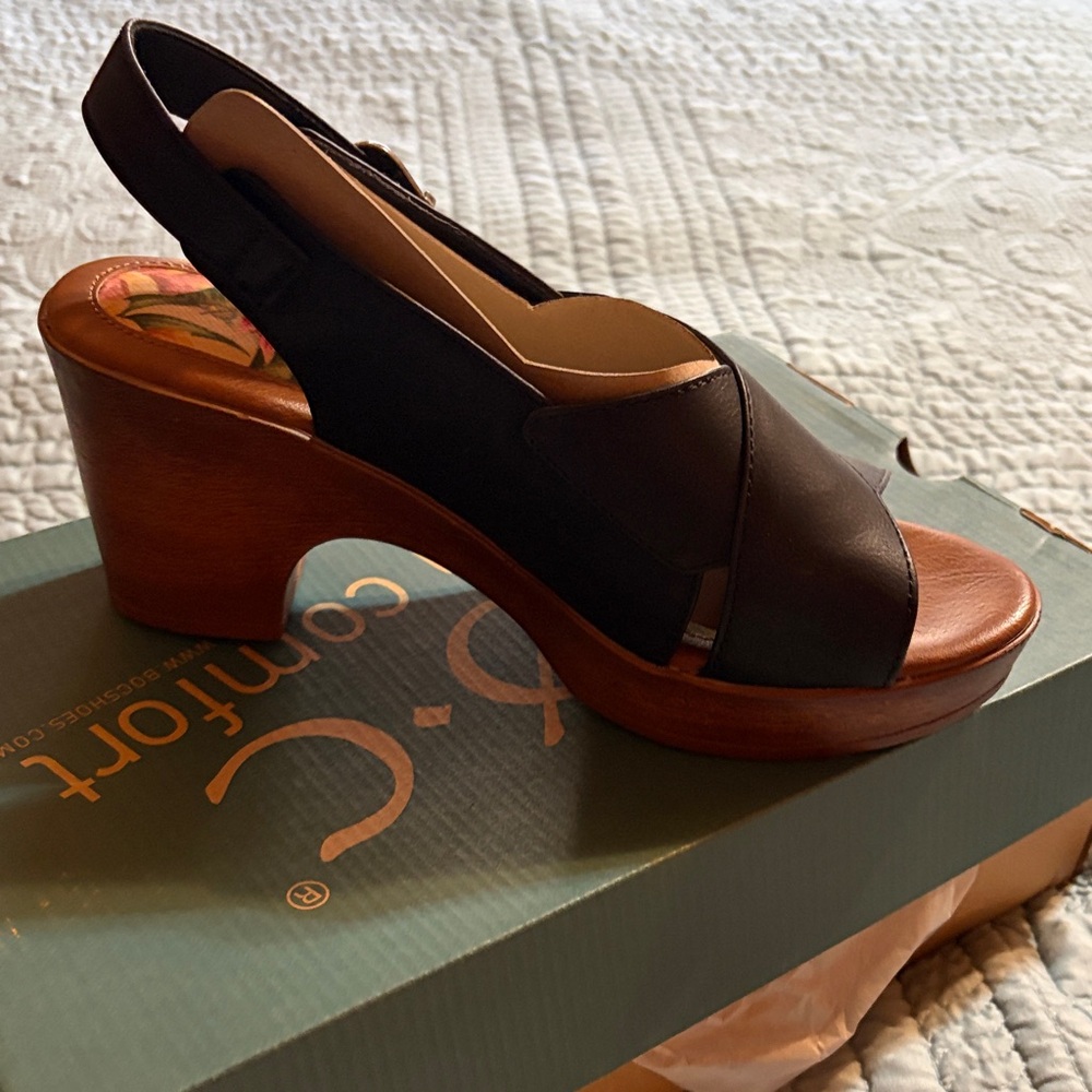 boc Black and Brown Leather Wedges - Picture 3 of 6